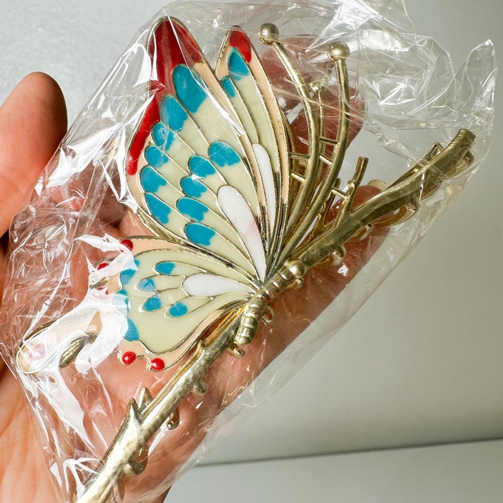 Set of Five Boho Hair Claw Clips New in Packaging
